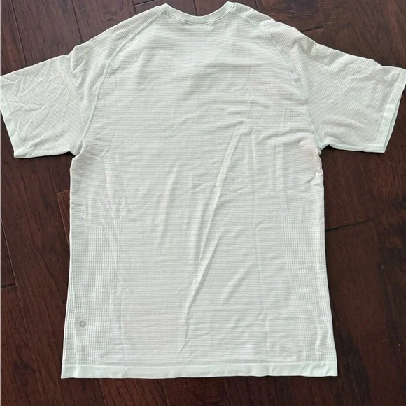 Lululemon Metal Vent Tech Green Large L 2.0 Short-sleeve Shirt - Picture 4 of 5
